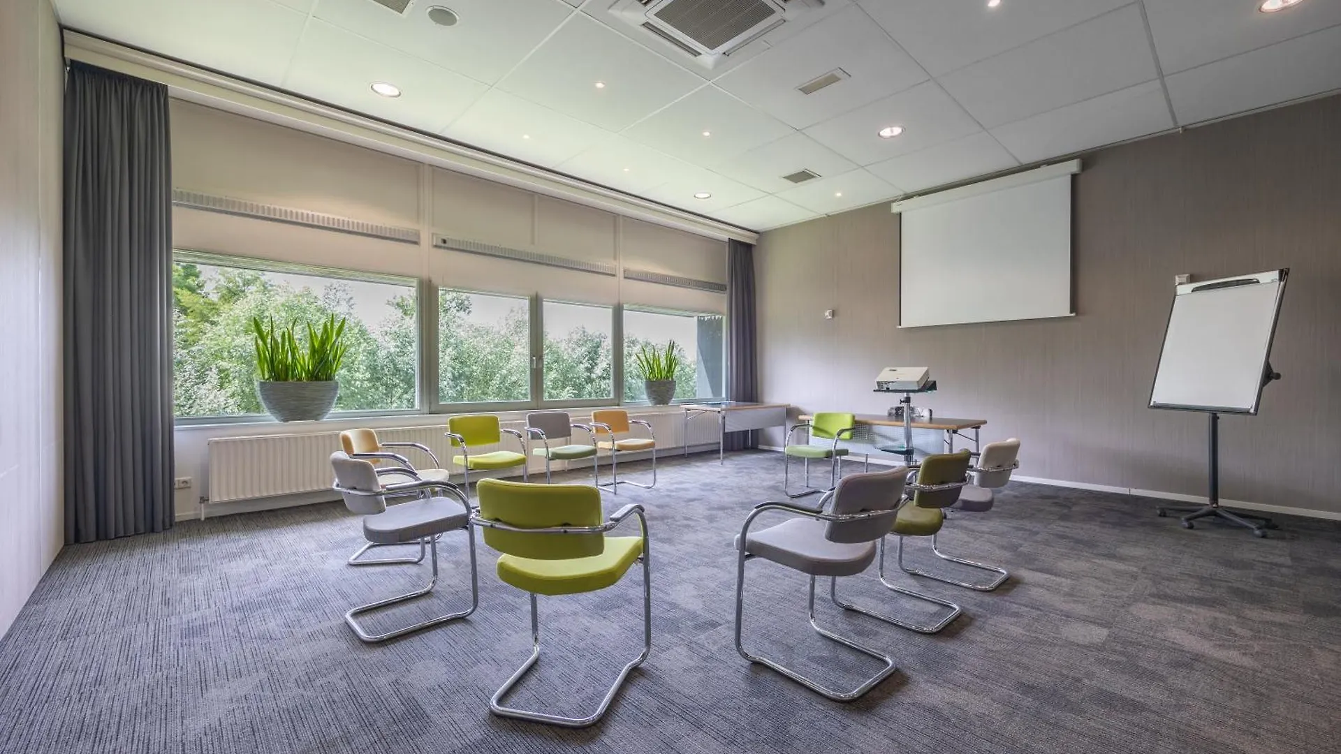 Amrath Airport Hotel Rotterdam 4*,